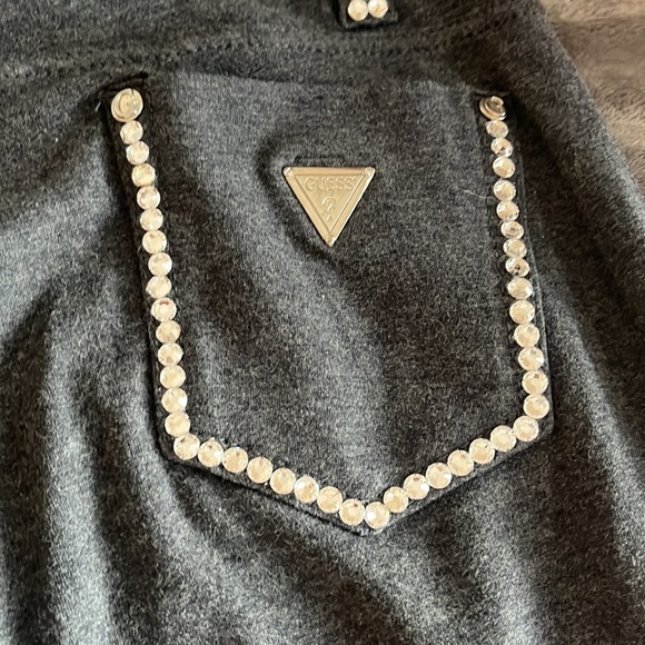 Gray stretchy pants Guess jeans size 24 - Picture 12 of 16